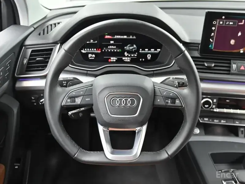 2023 Audi Q5 с пробегом 9 020 км
