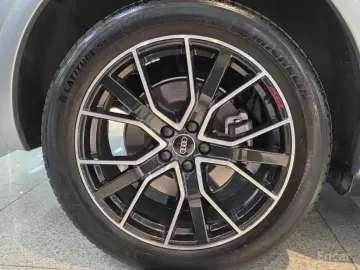 2024 Audi Q5 с пробегом 18 030 км