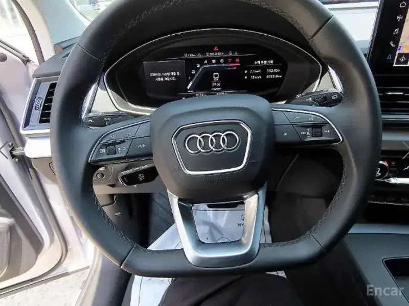 2023 Audi Q5 с пробегом 8 730 км