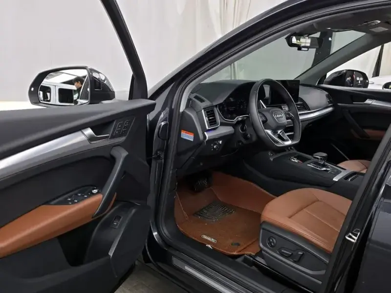 2023 Audi Q5 с пробегом 5 758 км