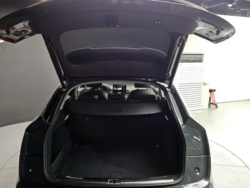 2023 Audi Q5 с пробегом 22 566 км