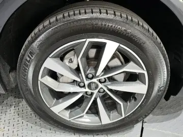 2023 Audi Q5 с пробегом 22 566 км
