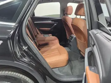2023 Audi Q5 с пробегом 25 700 км