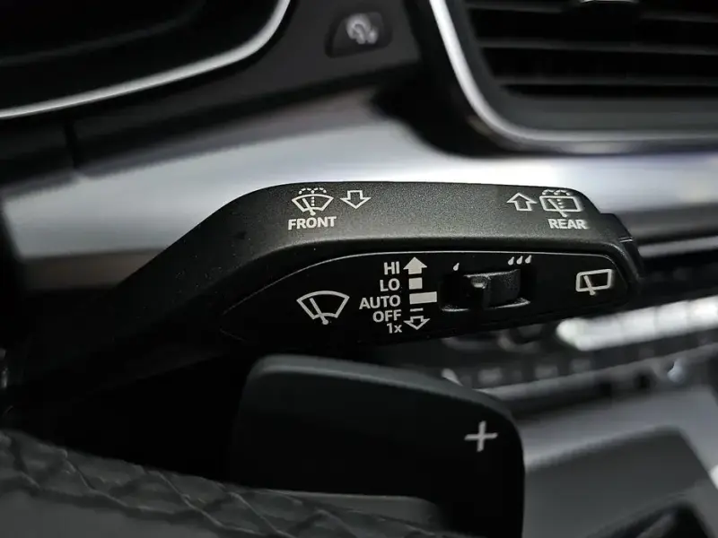2023 Audi Q5 с пробегом 22 566 км