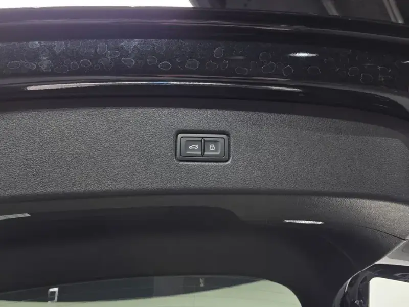 2023 Audi Q5 с пробегом 25 700 км