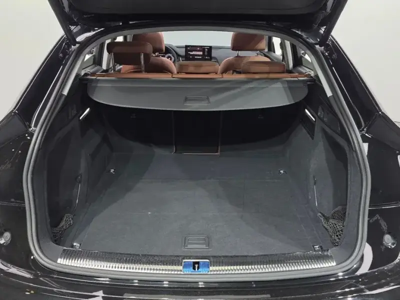 2023 Audi Q5 с пробегом 25 700 км