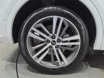 2023 Audi Q5 с пробегом 29 314 км