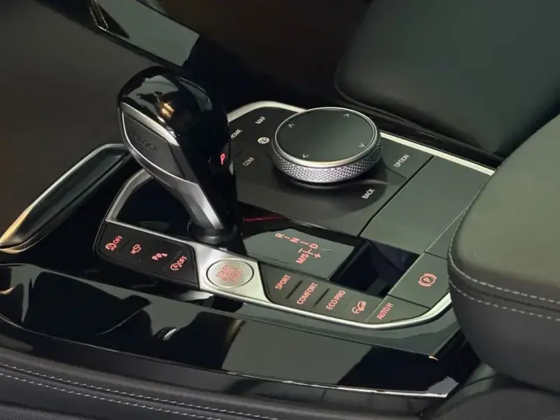 2024 BMW X4 с пробегом 11 754 км