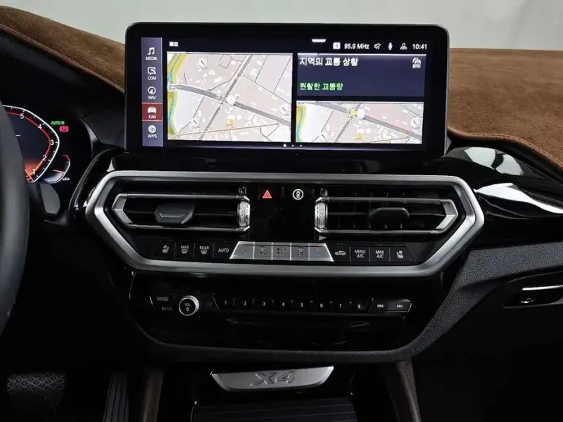2023 BMW X4 с пробегом 31 726 км