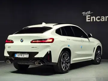 2025 BMW X4 с пробегом 9 868 км