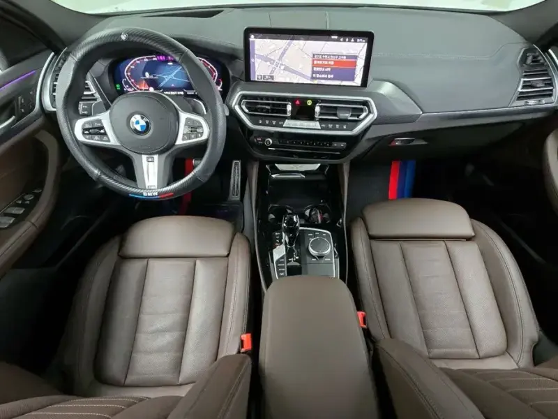 2025 BMW X4 с пробегом 9 868 км