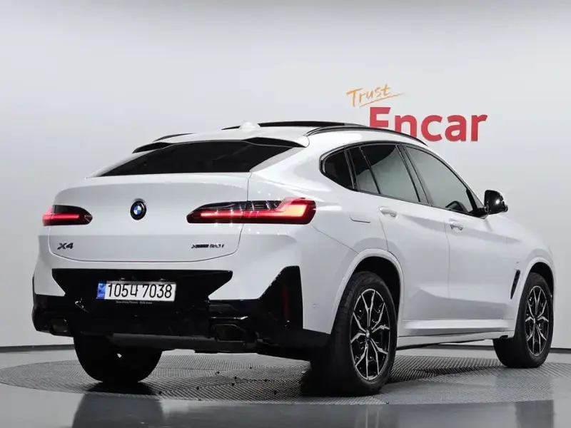 2023 BMW X4 с пробегом 36 328 км