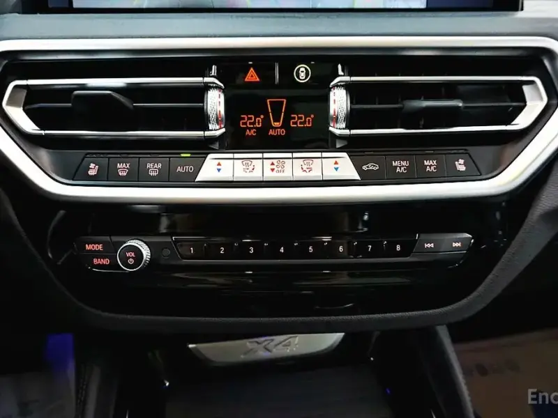 2024 BMW X4 с пробегом 23 002 км