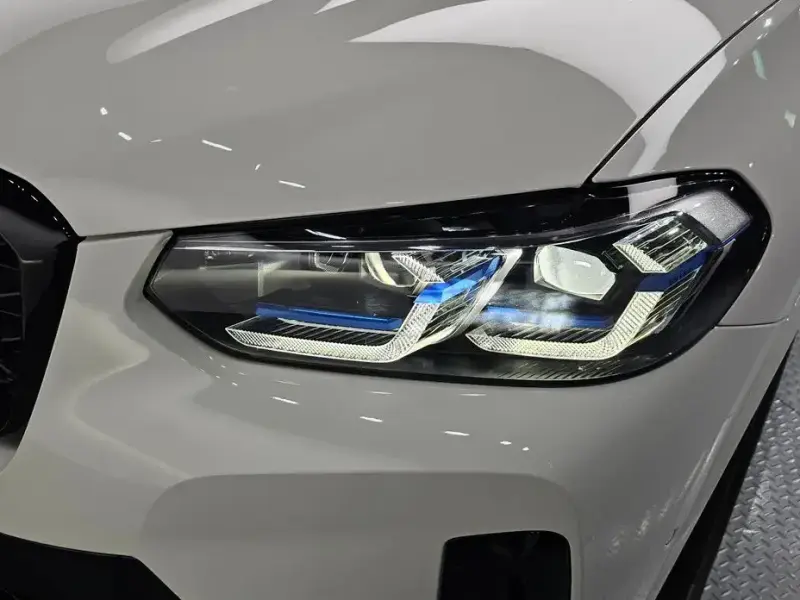 2023 BMW X4 с пробегом 36 328 км