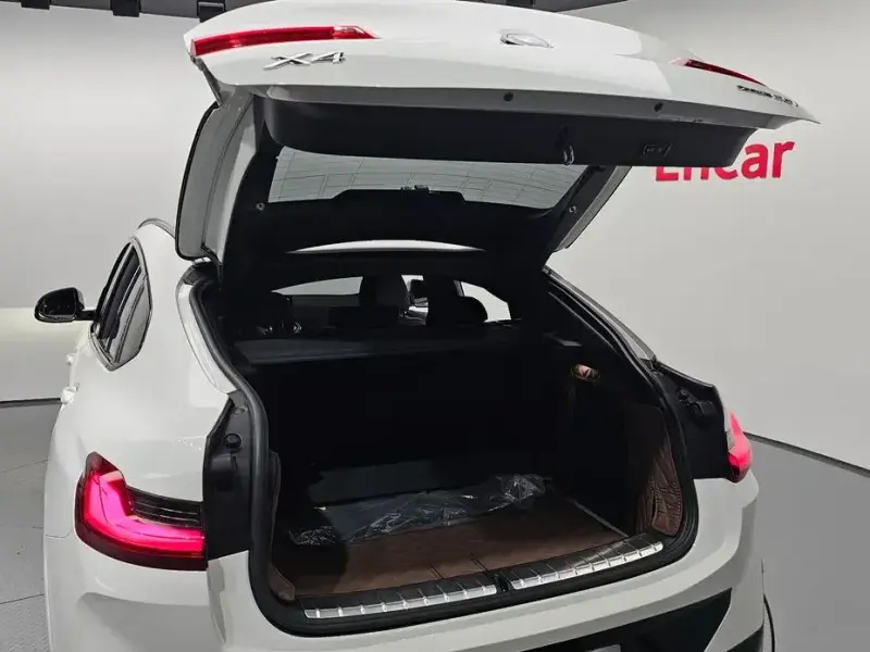 2023 BMW X4 с пробегом 36 328 км