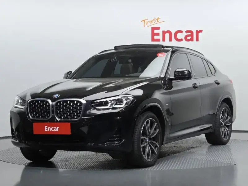 2025 BMW X4 с пробегом 4 567 км