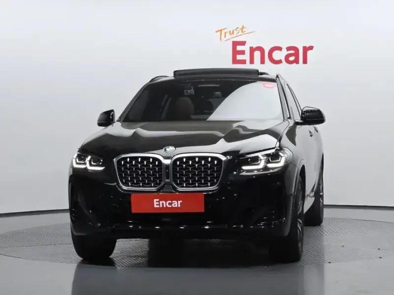 2025 BMW X4 с пробегом 4 567 км