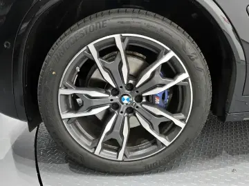 2025 BMW X4 с пробегом 4 567 км