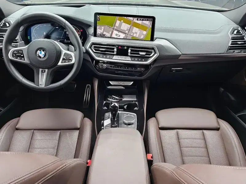 2025 BMW X4 с пробегом 4 567 км