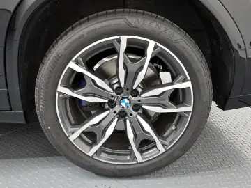 2025 BMW X4 с пробегом 4 567 км