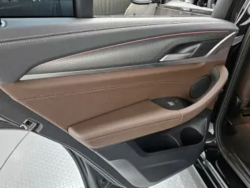 2025 BMW X4 с пробегом 4 567 км