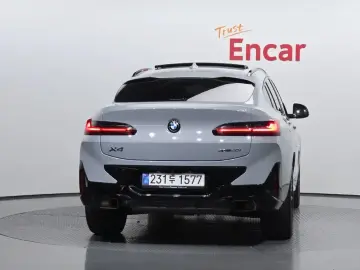 2025 BMW X4 с пробегом 13 870 км