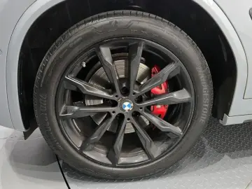 2025 BMW X4 с пробегом 13 870 км