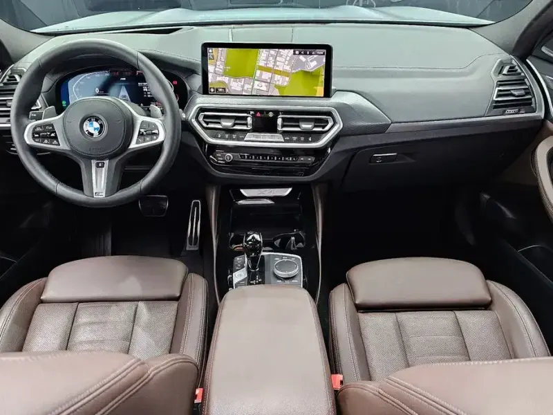 2025 BMW X4 с пробегом 13 870 км