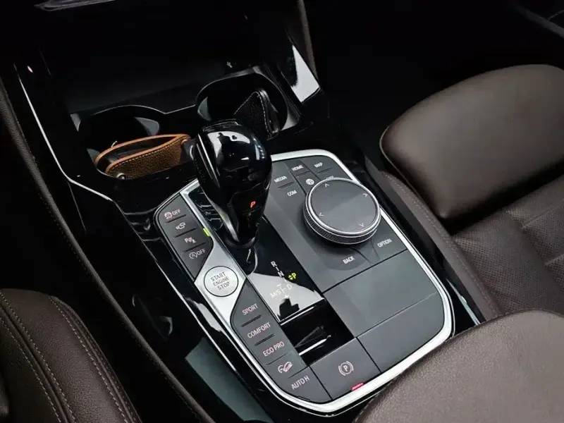2025 BMW X4 с пробегом 13 870 км