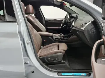 2025 BMW X4 с пробегом 13 870 км