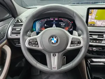 2025 BMW X4 с пробегом 13 870 км