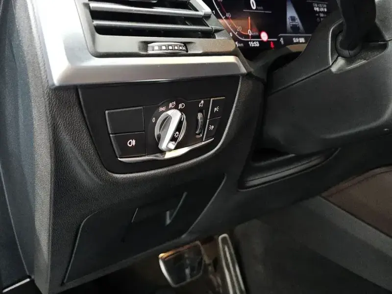 2025 BMW X4 с пробегом 13 870 км