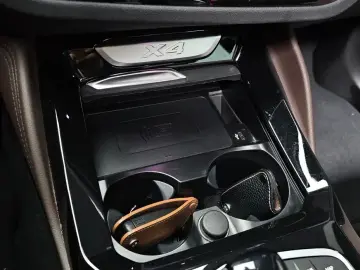 2025 BMW X4 с пробегом 13 870 км