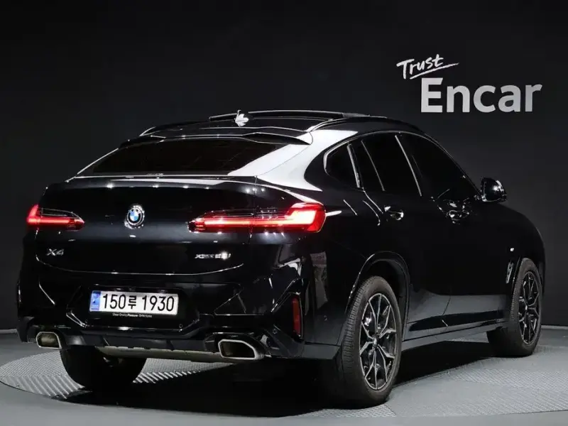 2024 BMW X4 с пробегом 32 627 км