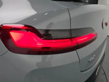 2025 BMW X4 с пробегом 13 870 км