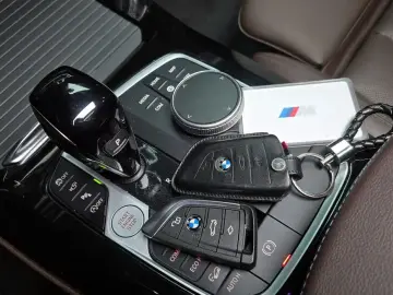 2024 BMW X4 с пробегом 32 627 км