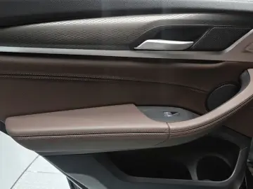 2024 BMW X4 с пробегом 32 627 км