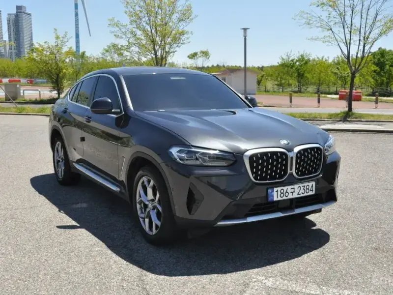 2023 BMW X4 с пробегом 50 800 км