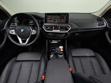 2025 BMW X4 с пробегом 4 830 км