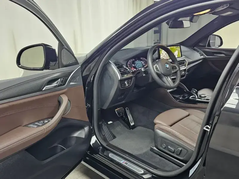 2025 BMW X4 с пробегом 7 803 км