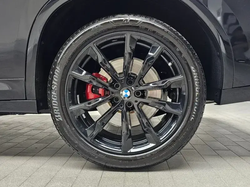 2025 BMW X4 с пробегом 7 803 км