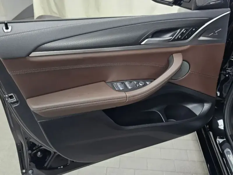 2025 BMW X4 с пробегом 7 803 км