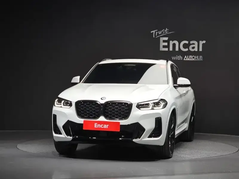 2025 BMW X4 с пробегом 19 055 км