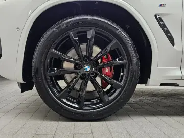 2025 BMW X4 с пробегом 19 055 км