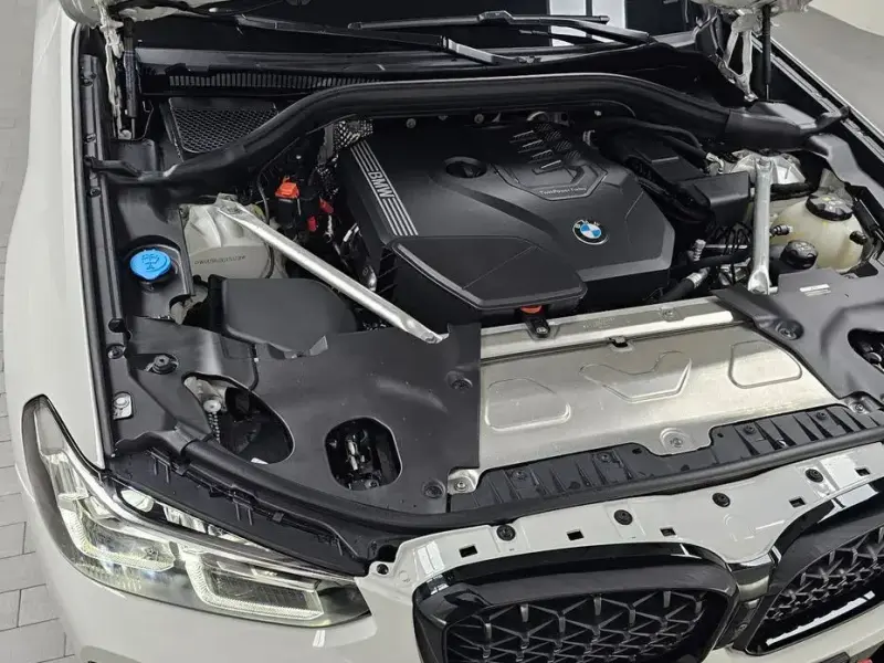 2025 BMW X4 с пробегом 19 055 км
