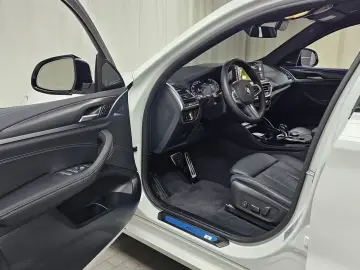 2025 BMW X4 с пробегом 19 055 км
