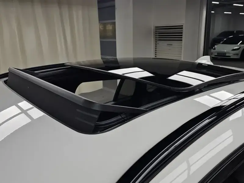 2025 BMW X4 с пробегом 19 055 км