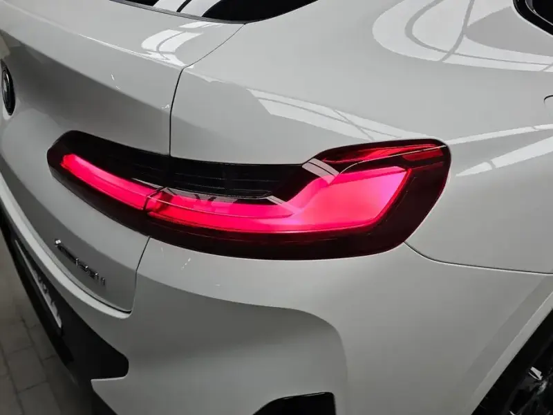 2025 BMW X4 с пробегом 19 055 км