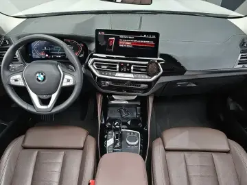 2023 BMW X4 с пробегом 38 302 км