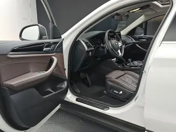 2023 BMW X4 с пробегом 38 302 км